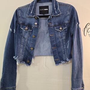 Fashion Nova Cropped Denim Jacket – Size XS – Distressed Raw Hem